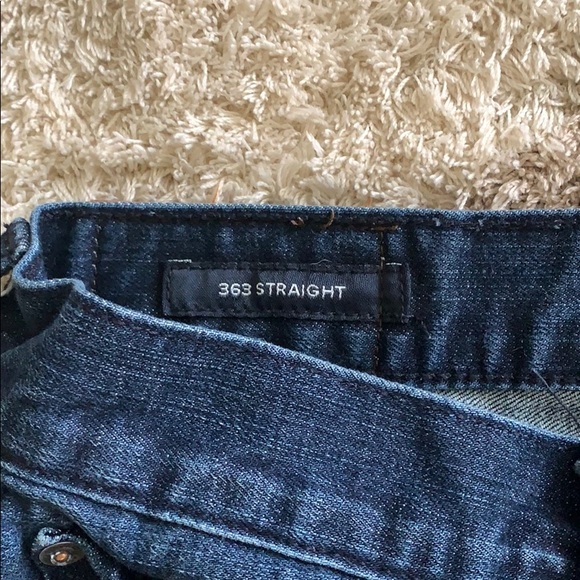 Lucky Brand Men’s Jeans - Picture 3 of 4